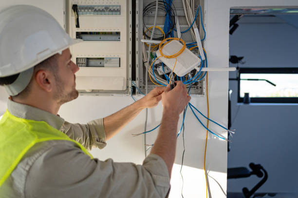 Best Electrical Outlet Repair  in Highland Park, IL